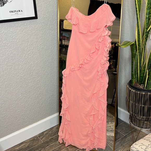 HOUSE OF CB 'Sarina' Apricot Ruffle Maxi Dress NWOT - Picture 12 of 14